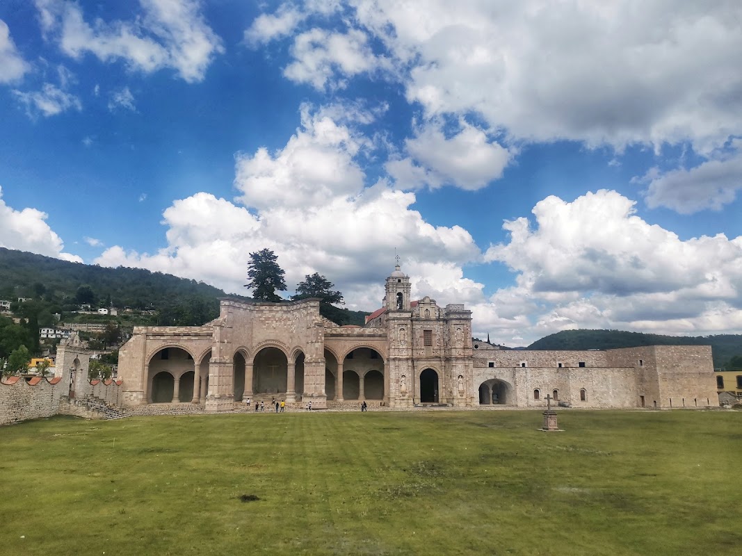 Funeraria Capilla Abierta Siglo XVI de San Pedro y San Pablo Teposcolula